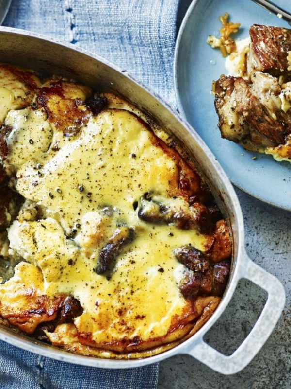 Traditonal Albania dish Tave Kosi